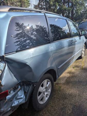 2008 Toyota sienna - $1 (PORT ORCHARD)63617141141249124