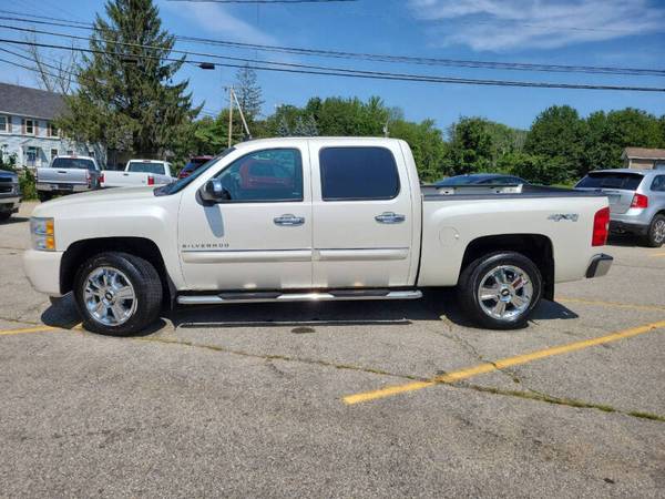 2012 CHEVROLET SILVERADO 1500 LTZ-CREW CAB-LOADED-CLEAN-155K MILES - $9,995 (45 MINS FROM BOSTON)63470620851971123