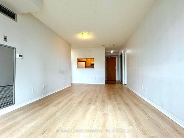 Bright, spacious 2-bed, 2-bath suite, parking & locker in North York 2