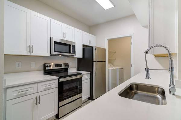 $1,985 / 2br - 1061ft2 - Cats and Dogs Welcome! We are Pet Friendly! 2 BD / 2 BA (Atlanta)63963992575106124