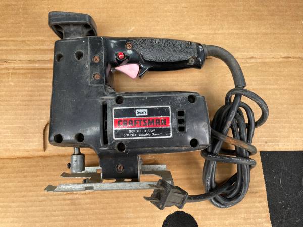 Craftsman Scroller Saw 1