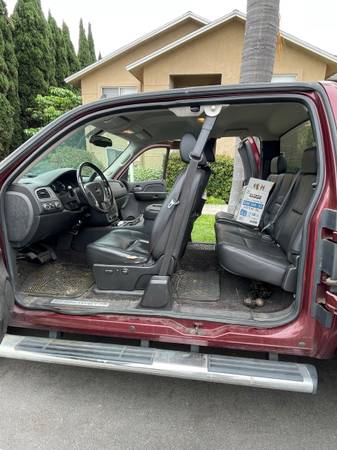 09 GMC Sierra SLT 145k miles - $5,500 (Hillcrest)63470056053889124