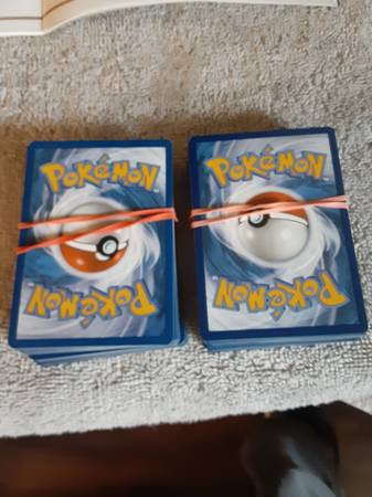 Pokemon book bag Dice,2 markers coins  and 100 Pokemon cards 1