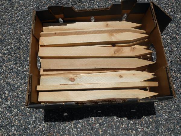18" wood stakes 1