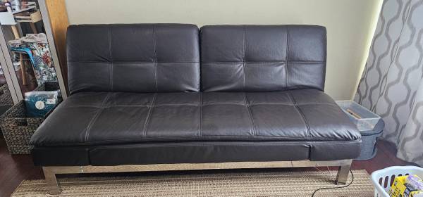 Couch/bed 1