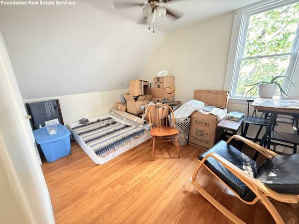 $2,800 / 3br - Dúplex de 3 habitaciones en Brighton con oficina y 2 plazas de aparcamiento #tren_commuter (Brighton)63699450116097122