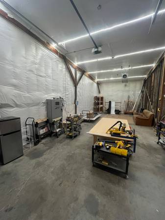 $3,400 / 3100ft2 - Ubicación privilegiada para tienda/almacén (Wenatchee)63851170052099123