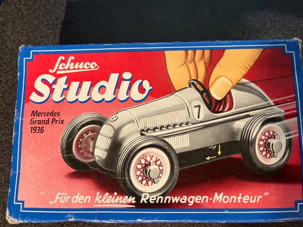 Schuco Studio 1050 Silver Mercedes Wind-Up Race Car #4 Works NO KEY 1