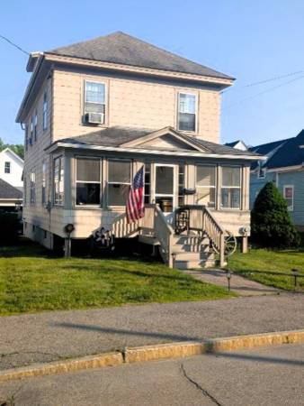 $359,000 / 3br - 2723ft2 - Great In Town Property (Farmington)63932189239811122