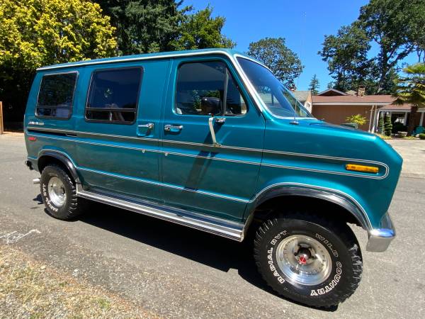 Furgón Ford 4x4 Econoline 150 SWB de 1978, corto, furgón corto, club wagon 4WD - $8.900 (Tacoma)63617398844675120