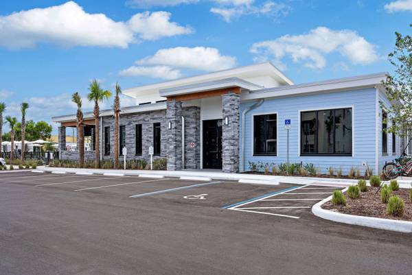 $2,395 / 2hab - 1218ft2 - ¡Encuentra tu refugio playero ~ The Reserve at Jensen Beach! (Jensen Beach)63799984883585124