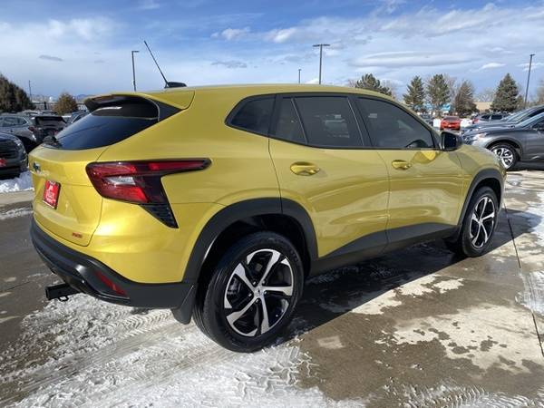2024 Chevy Chevrolet Trax 1RS suv Nitro Yellow Metallic - $21,800 (CALL 720-504-5918 FOR E-PRICE)63612320961155124