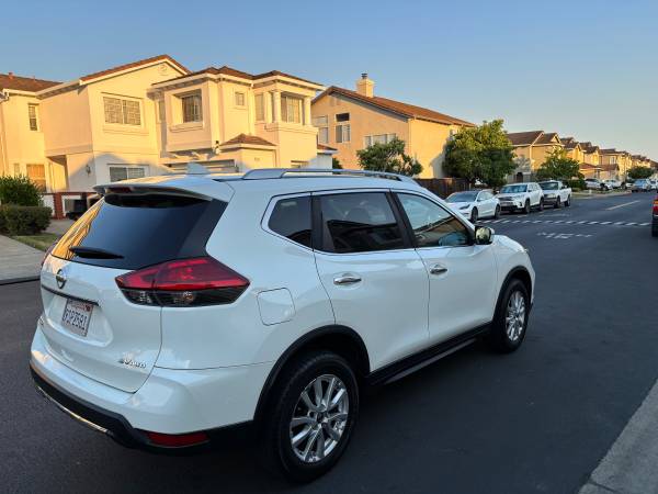2018 Nissan rogué sv awd - $7,80063654697020929123