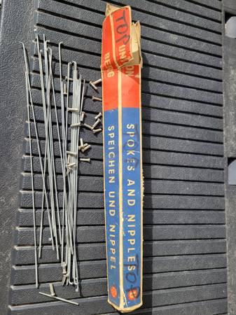 Vintage Box 17 Berg Union Spokes 1