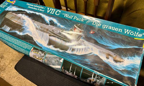 Revell Huge 1:72 German Submarine VII C “Wolf Pack” Model Kit 1