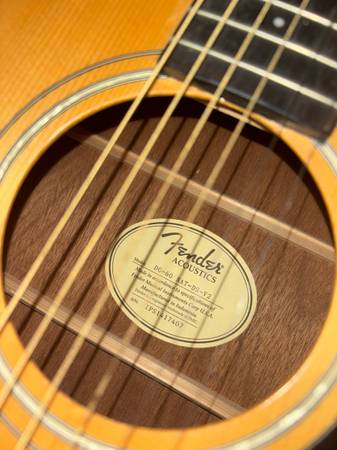Acoustic fender guitar - $200 (San Diego)63471472745345121