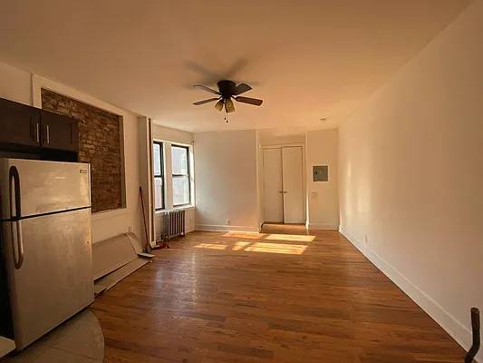 $2,150 / 500ft2 - RENT STABILIZED!KING SIZE STUDIO!LAUNDRY IN BLDG!NEAR PROSPECT PARK!! (Flatbush)63788882034433120