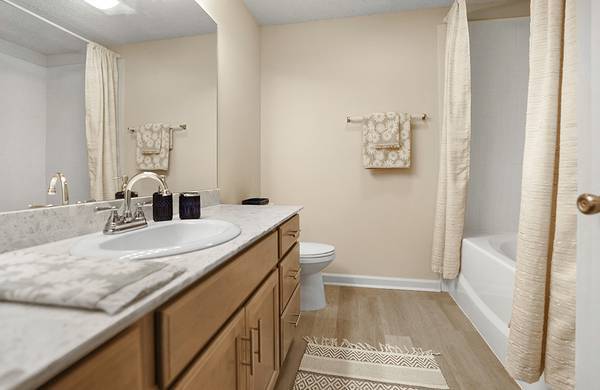 $1,750 / 2br - 1110ft2 - Two Bedroom Available Now!  Move-In Ready! (Kenner)63903539409026120