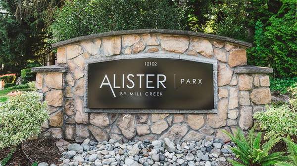 $1,599 / 2br - 820ft2 - Alister Parx is where Comfort and Space combine! (Everett)63995108999427120