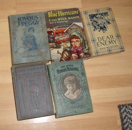5 very oldg books 1