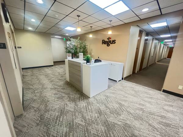 $3,500 / 550ft2 - Design Your Own Team Office Space in Bedford! (1600 Airport Fwy, Suite 300)63867601368451123