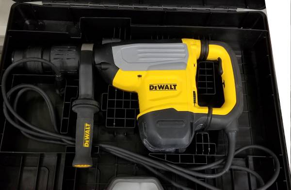 DEWALT D25773K SDS MAX Rotary Hammer 1