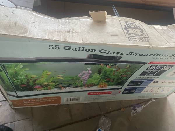Dirty 55 gallon fish tank new 1