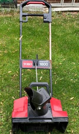 TORO 18” 1800 Snow Thrower 1
