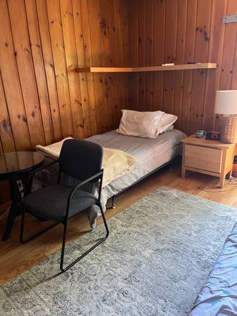 $875 ROOM FOR RENT PRIVATE ENTRANCE avail Nov  1st (Como Park)63868698270081124
