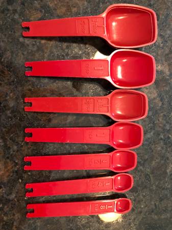 Tupperware Measuring Spoon Set 1