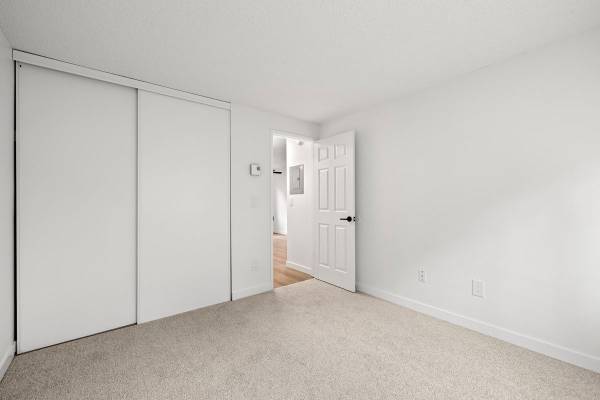 $1,399 / 1br - 598ft2 - Garages Available, Business Center, Upgraded Lighting, Picnic Area (Tualatin)63956926454146124