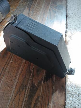 Center console Peace safe 1