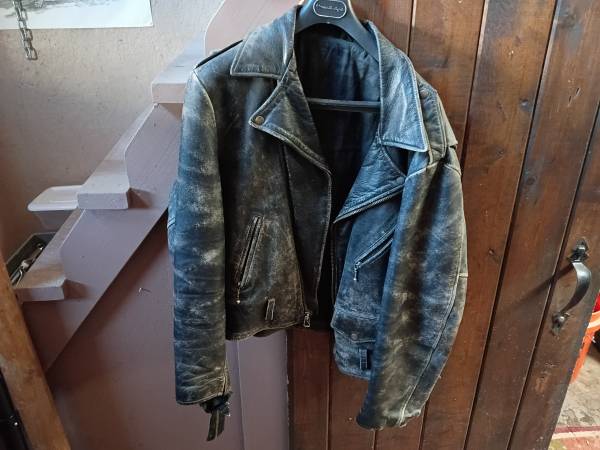 Vintage leather 1