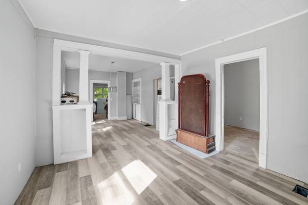 $199,000 / 5br - 1936ft2 - Casa lista para finalizar en Grand Rapids. 5 habitaciones, 2 baños (Westown)63985936900867121
