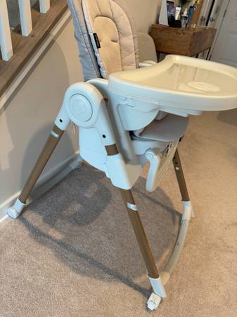 Maxi-Cosi Minla 6 in 1 Classic Oat Portable Foldable High Chair - $125 (Rockville)63471145867267122