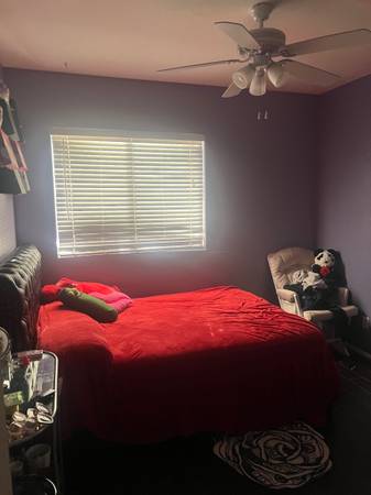 $650 / 1br - Room for rent (Surprise)64024999933569120
