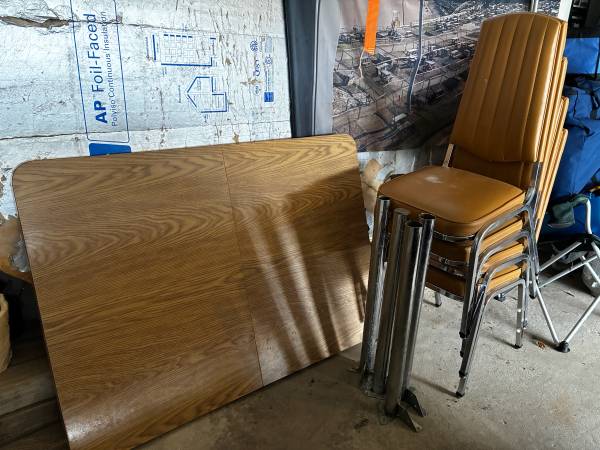 Kitchen table 1