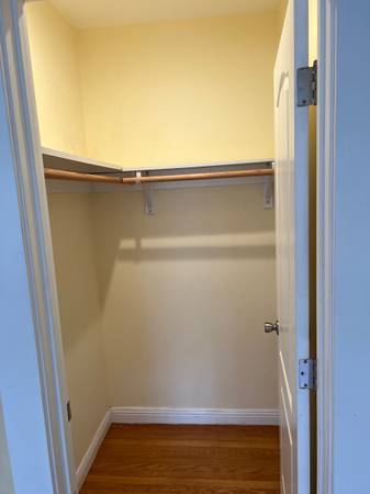 $950 / 3br - Habitación con vistas al atardecer en alquiler (ingleside / SFSU / CCSF) (San francisco)63879904692097123