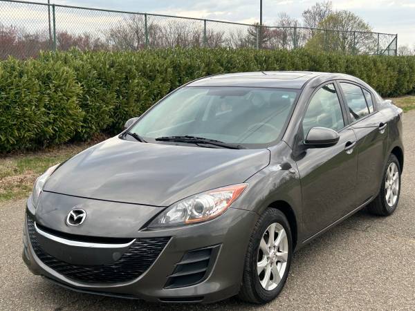 🍒🍒2011 MAZDA 3-148k-NO HAY PROBLEMAS MECÁNICOS LIMPIO-33mpg - $5,000 (OBO AEROPUERTO BWI)63616621813635122