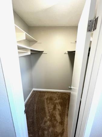 $1,895 / 1br - 700ft2 - ¡Unidad recién actualizada de 1 dormitorio y 1 baño! (city heights)63663736840579124