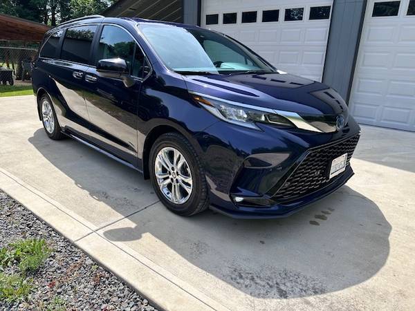 2021 Toyota Sienna XSE Plus Pkg AWD Hybrid - $38,000 (Olympia)63622961783425121