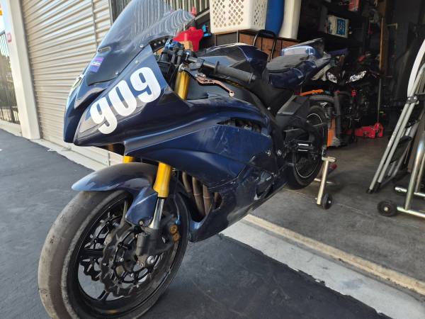 Yamaha R6 Gen 5 Track Only Motorcycle 1
