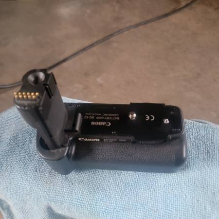 Canon BG-E2 Battery grip 1