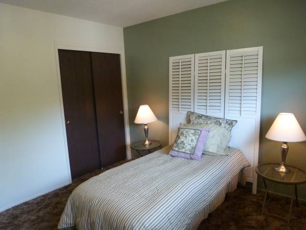 $1,250 / 2br - 2Bd at Bidwells Mill across the street from CSUC/Downtown- Now! (Chico)63972103726466124
