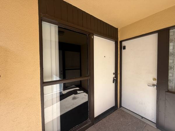 $1,900 / 2br - 617 W Ocean #B (Lompoc)63663871152771120