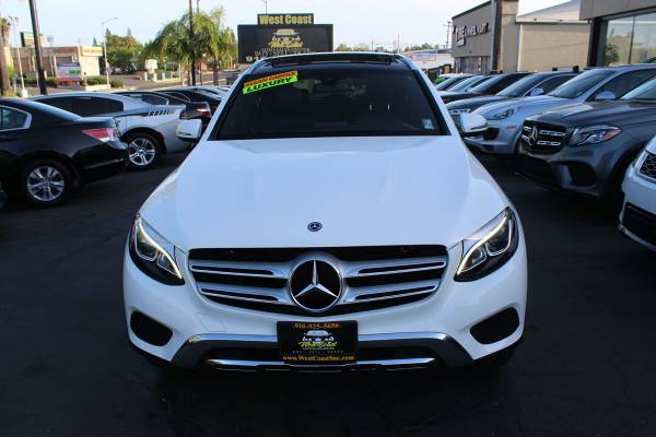 2019 Mercedes-Benz GLC 300 4MATIC SUV blanca polar - $18.993 (LLAME AL 510-256-3597 PARA VER DISPONIBILIDAD)63438840219521122