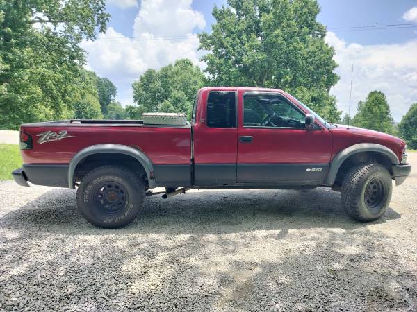 2003 Chevrolet S10 ZR2 5 Speed 4WD - $4,20063624960123777121