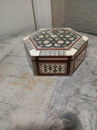 Vintage Egyptian Marquetry Polygon MOP  Box 1