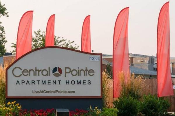 $2,000 / 3br - 1100ft2 - Ciudad. Dormir. Comer. Comprar. Repetir. ¡Vive todo en Central Pointe! (West Bench)63794970364803124