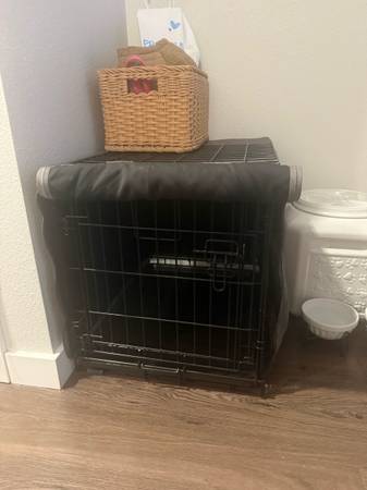 Small To Medium dog kennel 1